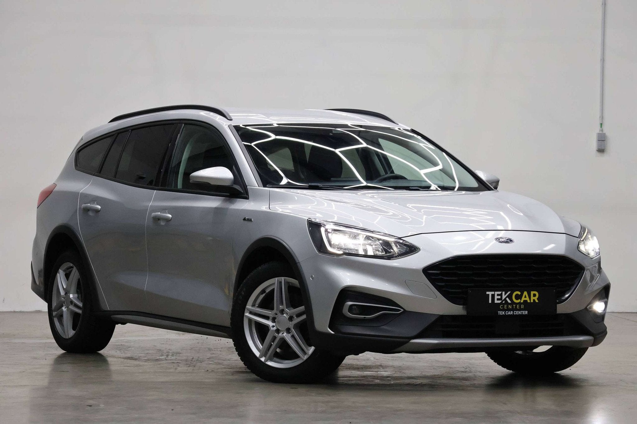 Ford Focus Active 1.5 EcoBlue Keyless/Camera/Trekhaak, Auto's, Ford, Stof, 4 cilinders, https://public.car-pass.be/vhr/f109fac7-df64-4862-9da9-c9a9fb80f7d3