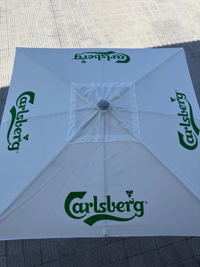 Nieuwe grote parasol carlsberg/ rodenbach, Ophalen, Nieuw