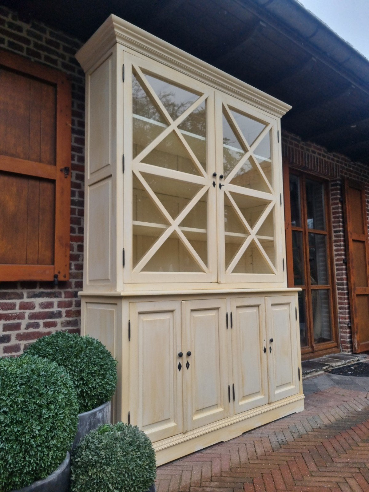 eiken flamant buffetkast/vitrinekast ART:173/26, Ophalen, Met deur(en), Gebruikt, 200 cm of meer