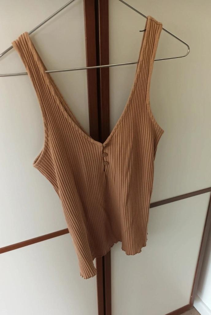 T-shirt / Blouse femme Small  h&m, Kleding | Dames, T-shirts, Ophalen