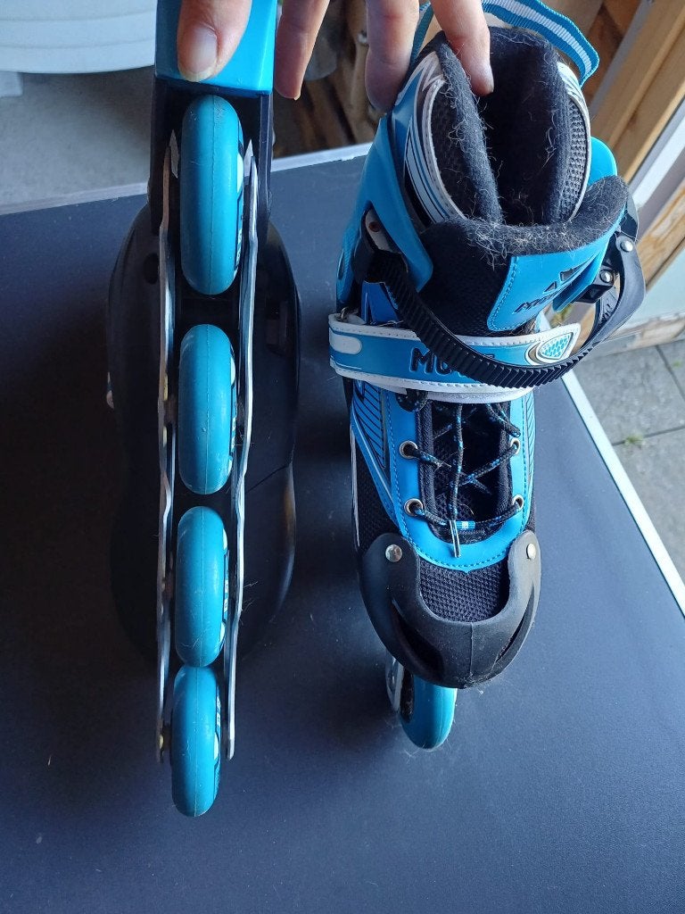 blauwe rolschaatsen, Ophalen, Zo goed als nieuw, Kinderen