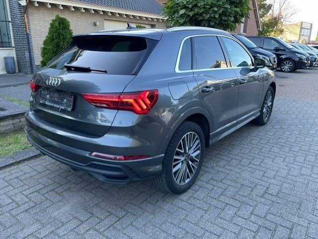 Audi Q3 35 TFSI S-LINE NAVI CAMERA LEDER, Auto's, Automaat, 110 kW, Bedrijf, 5 zetels