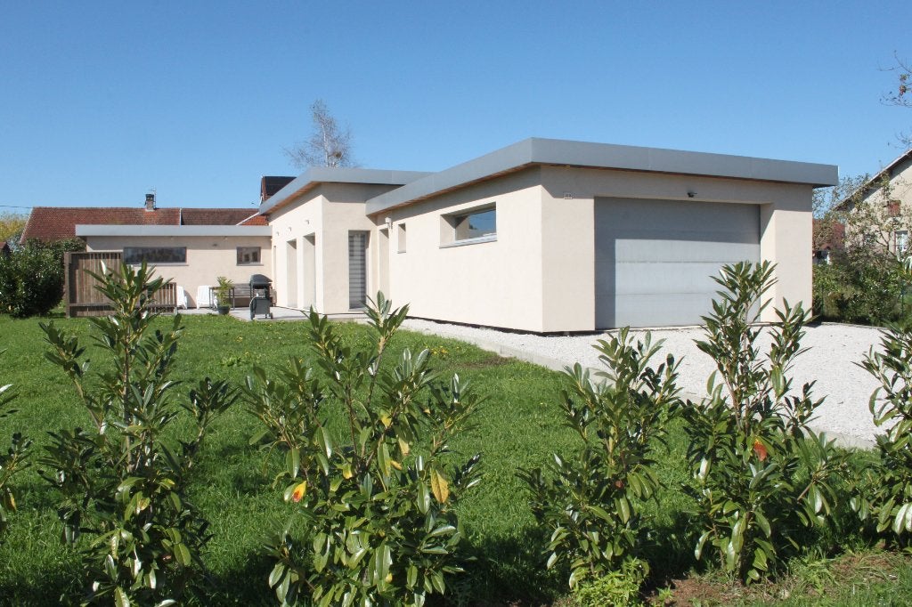 Gelijkvloerse vakantiewoning te huur, Jura Frankrijk, Meren, Vakantie, Vogezen of Jura, Wasmachine, In bos, Eigenaar