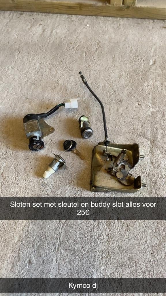 Kymco dj onderdelen, Fietsen en Brommers, Ophalen, Zo goed als nieuw, Kap, Kymco