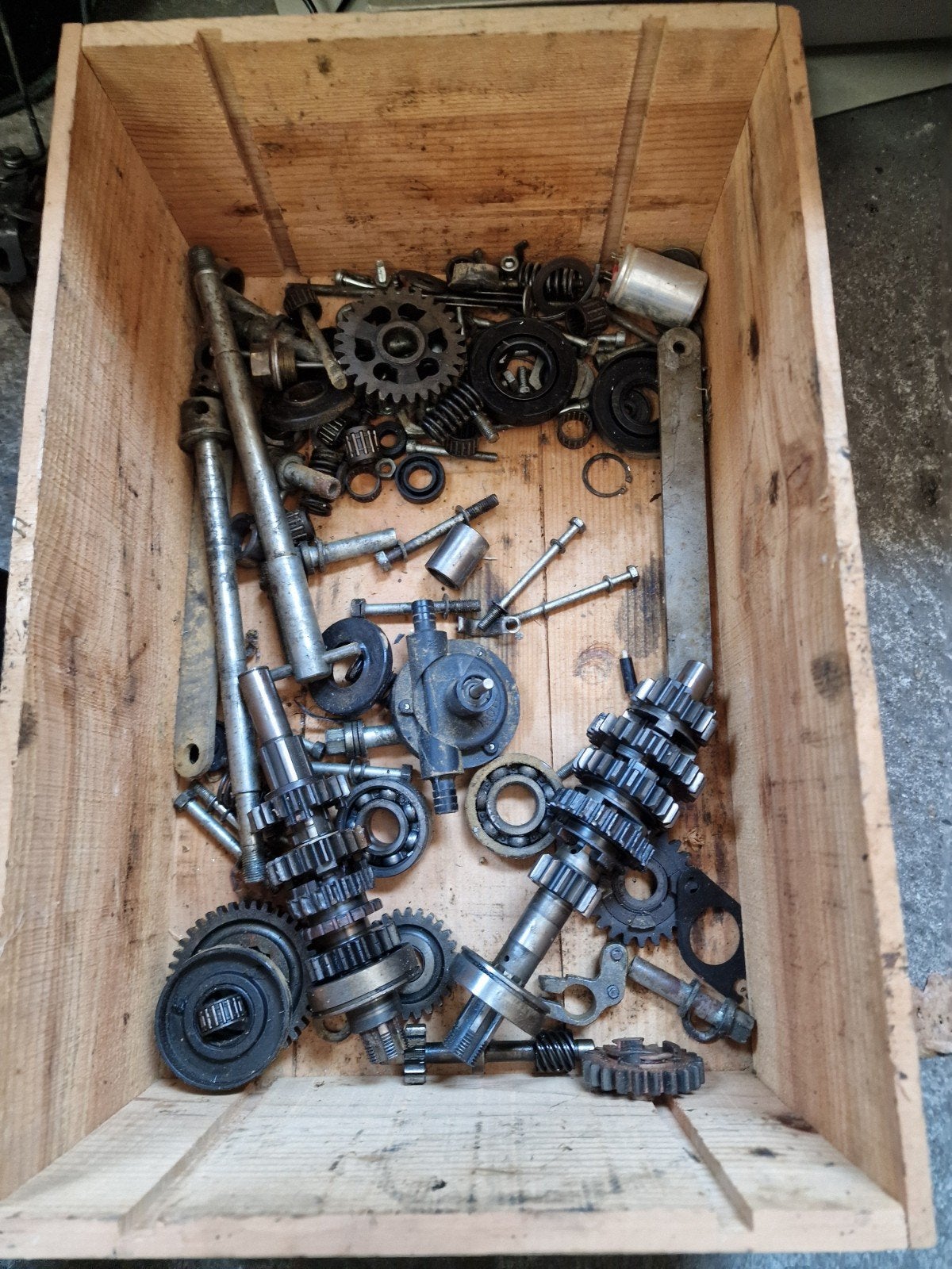 Pièces de boîte de vitesses Suzuki T250 GT250, en vente., Enlèvement