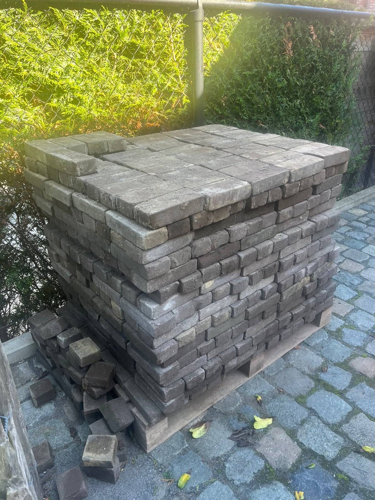 Kleiklinker oud volendam bruin, Tuin en Terras, Ophalen, Zo goed als nieuw, Klinkers