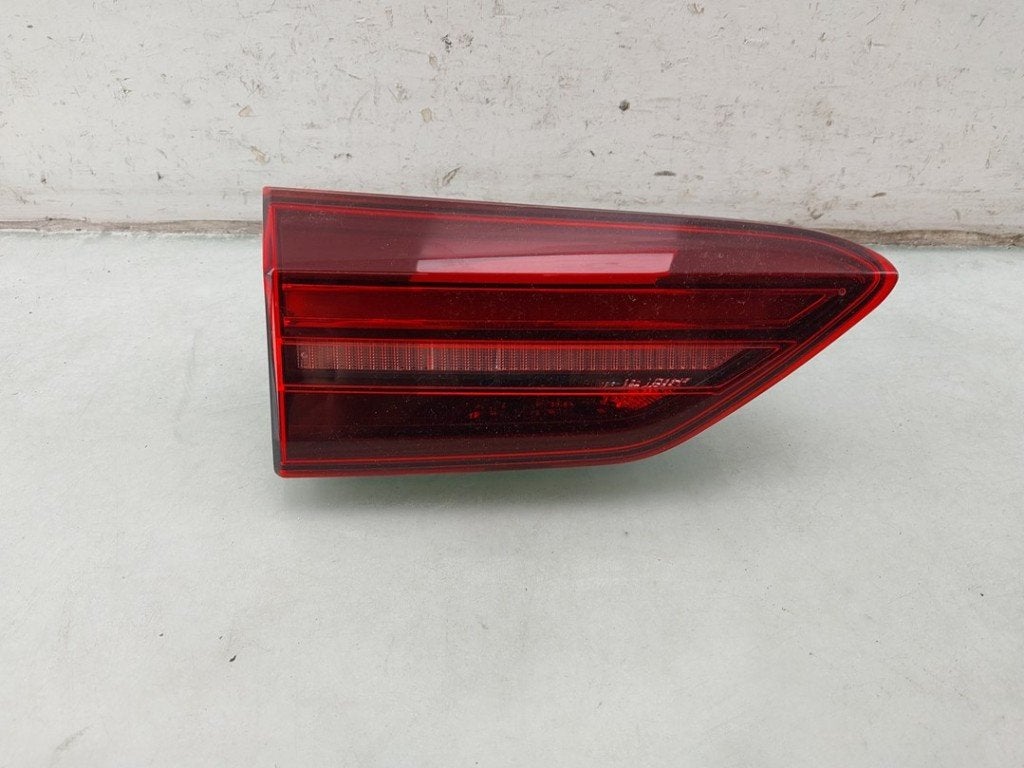 FEU ARRIÈRE GAUCHE Volkswagen Polo VI (AW1) (|2G0945307B|), Volkswagen, Valeo, Utilisé, 100, rue de Courcelles
75017  Paris, FR
