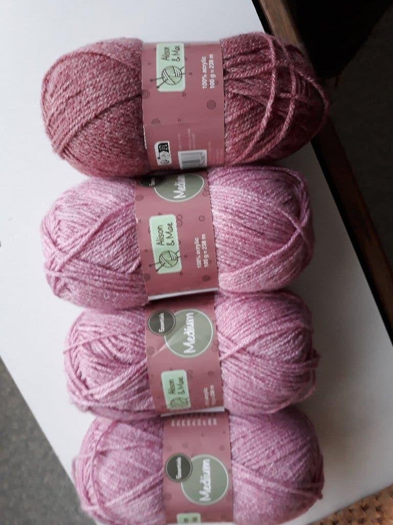 4 bollen acryl haak-brei wol Essential  - 100gr roze - NIEUW, Hobby en Vrije tijd, Ophalen, Nieuw, Breien of Haken, Wol of Garen