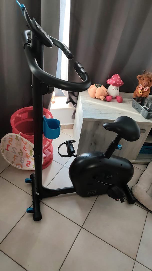 Hometrainer (in GOEDE staat) te geef, Ophalen, Zo goed als nieuw, Hometrainer