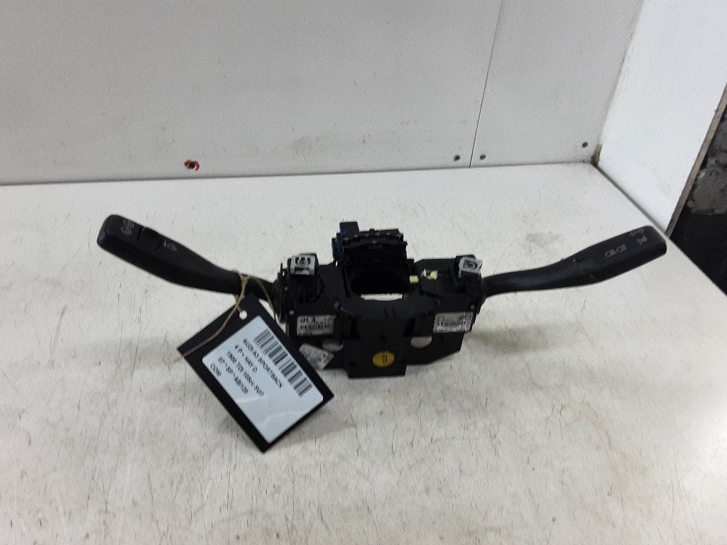 COMMUTATEUR Audi A3 Sportback (8PA) (8PO907137BG), Mevr. I. Hauben, Audi, Utilisé, Rue de l'Espoir 34 34
4030  GRIVEGNÉE, BE