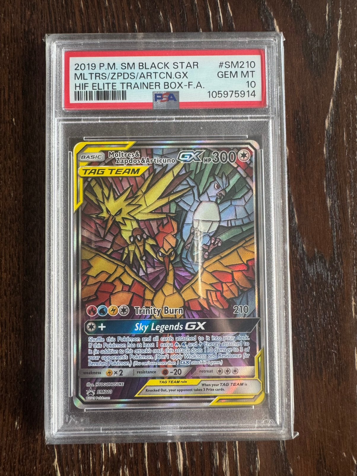 Moltres Zapdos Articuno Glassbirds PSA 10 SM210, Hobby en Vrije tijd, Verzamelkaartspellen | Pokémon, Ophalen of Verzenden, Zo goed als nieuw