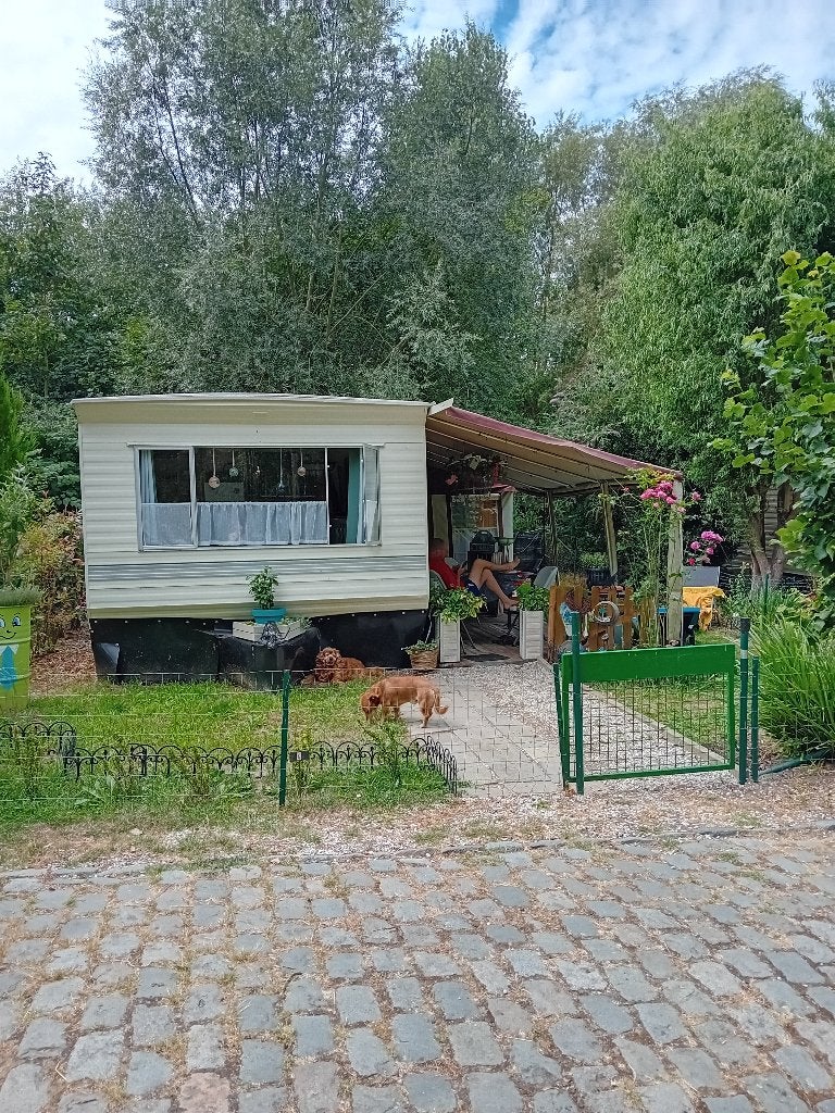 Mobil-home avec place de parking
