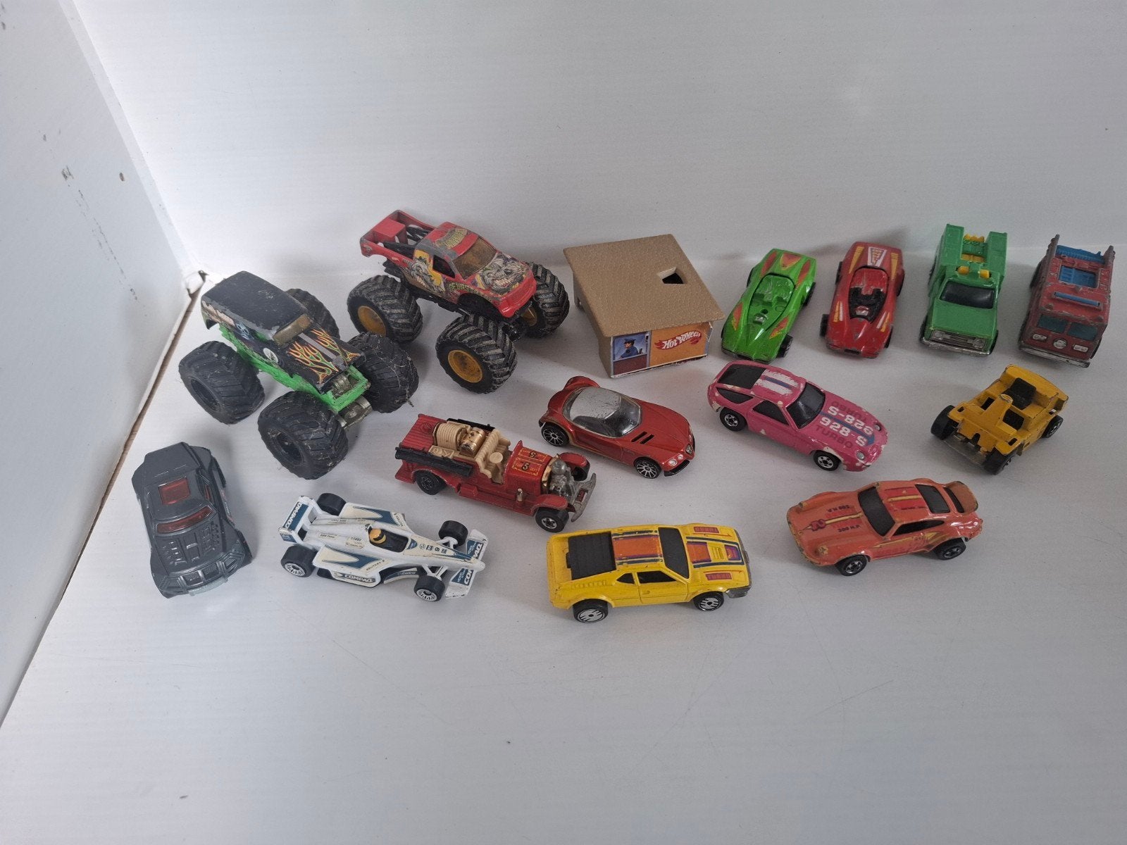 Lot de voitures Hot Wheels HotWheels, pour la plupart ancien, Enlèvement ou Envoi, Utilisé