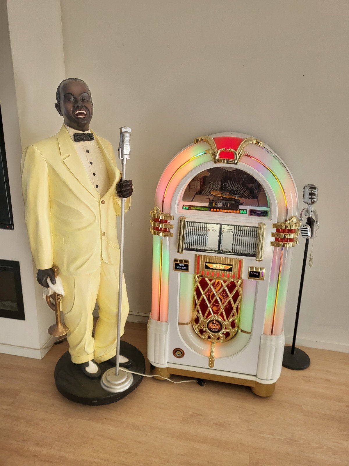 Rockola 100 cd jukebox elvis Presley wit, Ophalen