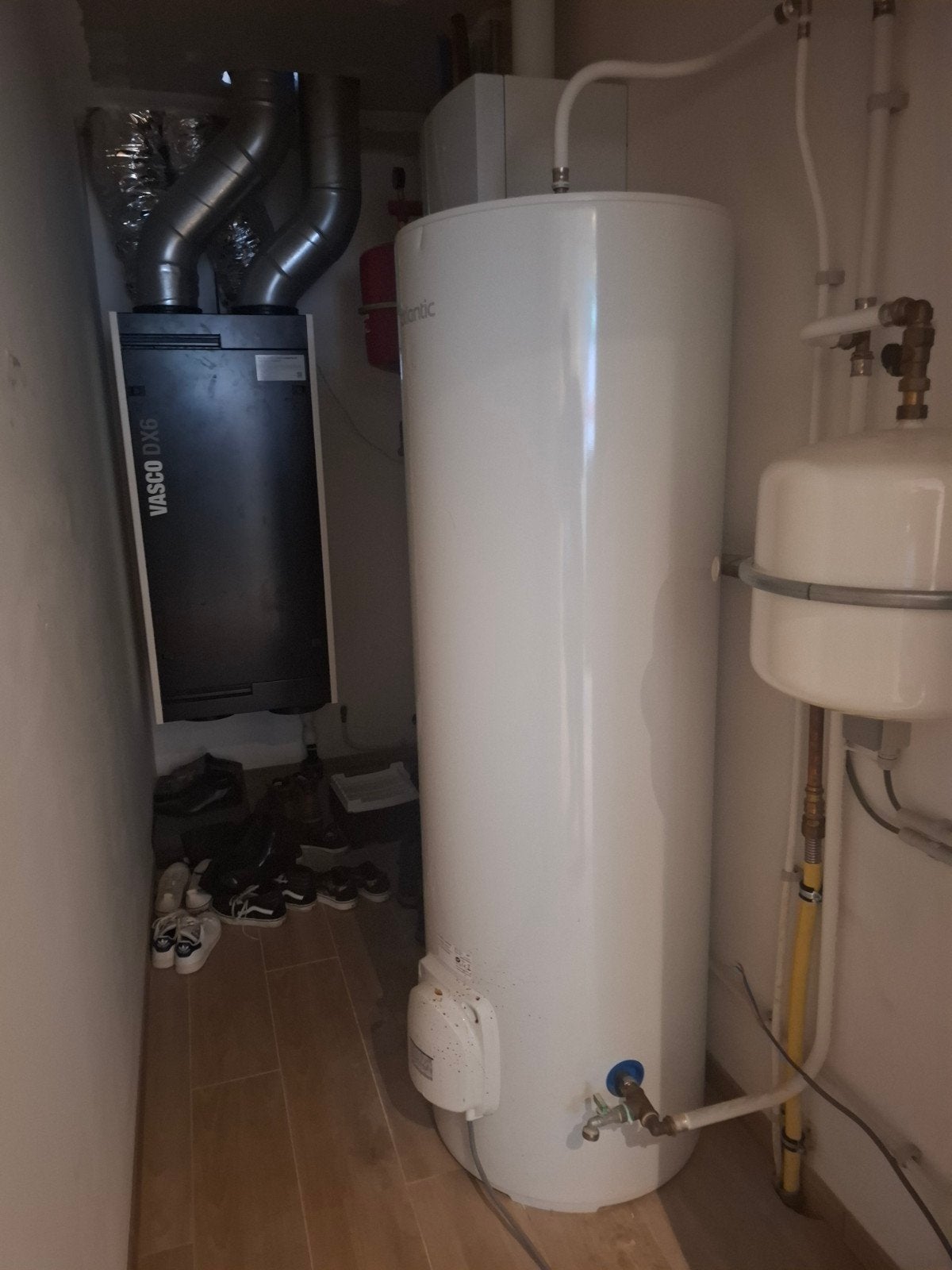 Boiler électrique 300L Atlantic année 2022, Bricolage & Construction, Chauffe-eau & Boilers, Boiler