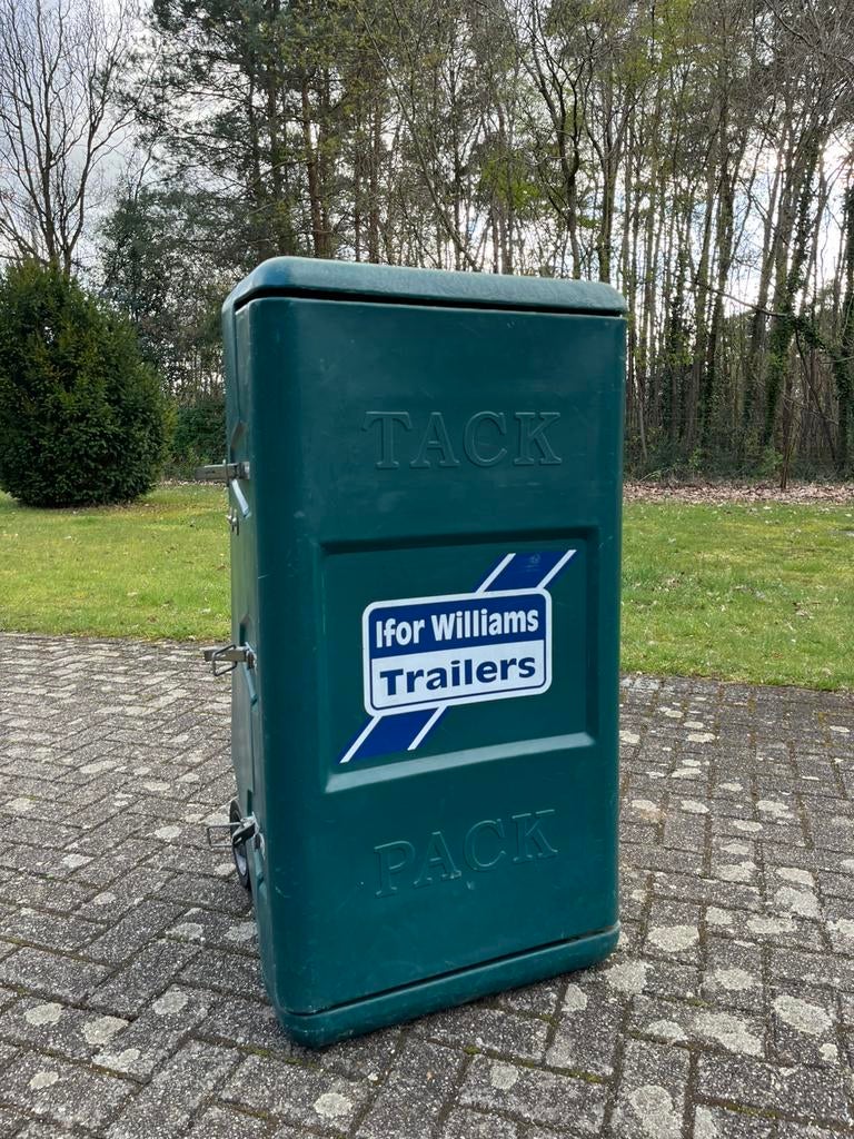 Tack Pack zadelkast Ifor Williams, Ophalen, Zo goed als nieuw