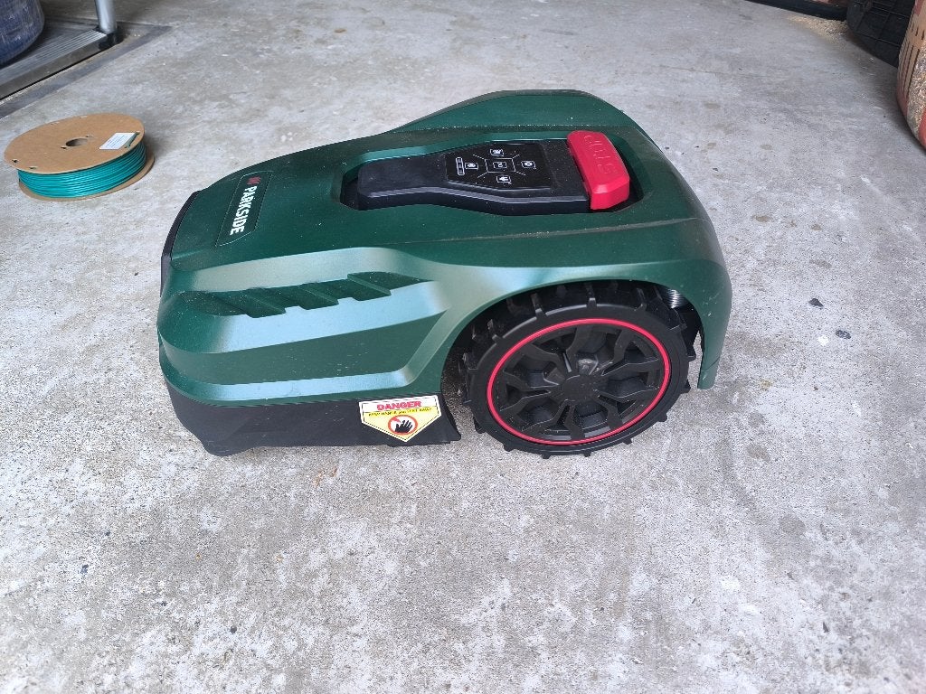 Maairobot Parkside, Jardin & Terrasse, Tondeuses à gazon sur batterie, Moins de 30 cm, Tondeuse rotative, Comme neuf