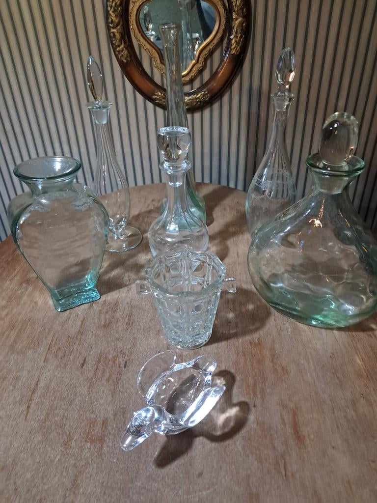 Carafes ..., Enlèvement