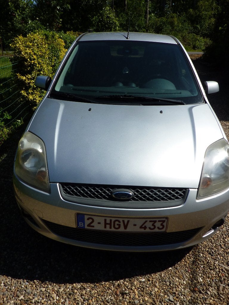 Ford Fiesta , diesel van 2008 , milieuklasse  Euro 4,, Voorwielaandrijving, Stof, 50 kW, 4 cilinders