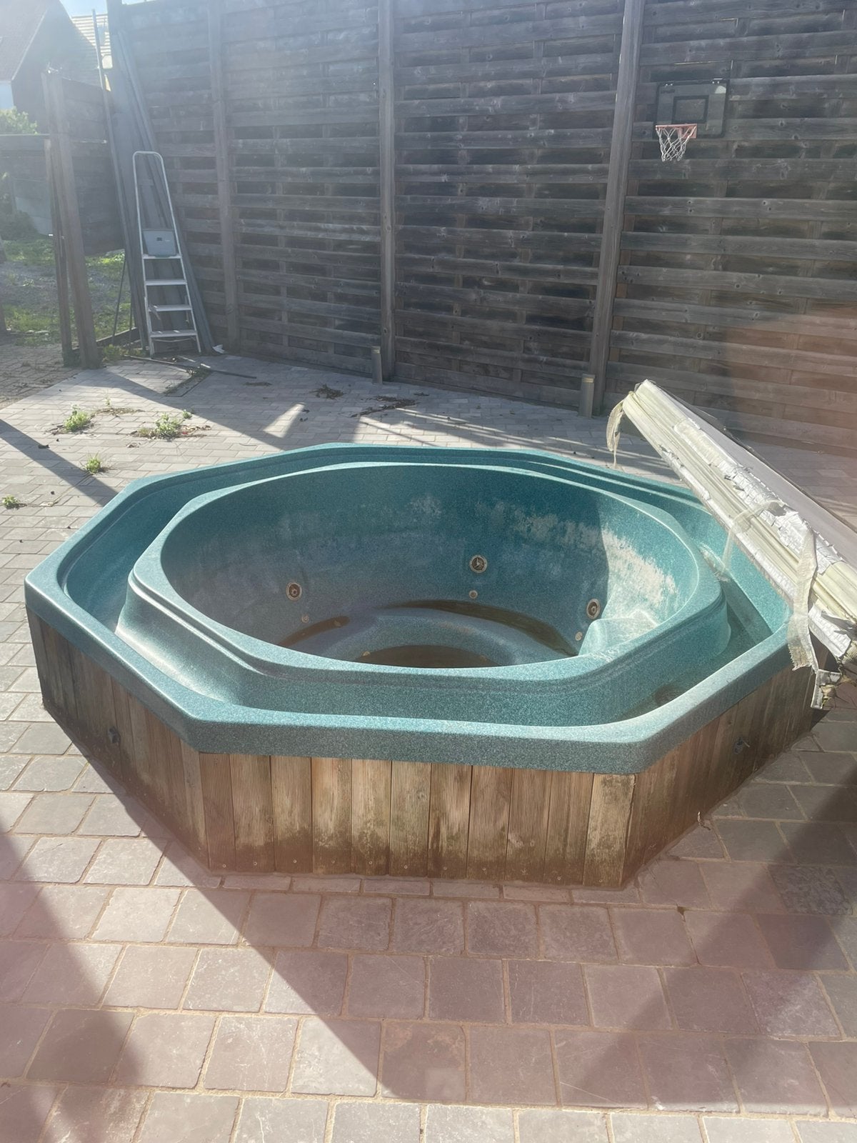 Inbouw jacuzzi, Ophalen, Gebruikt