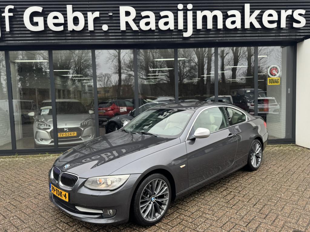 BMW 3 Serie Coupe 320i Corporate Lease*Leder*Xenon*Navigatie, Auto's, Achterwielaandrijving, 165 pk, 4 cilinders, Bedrijf