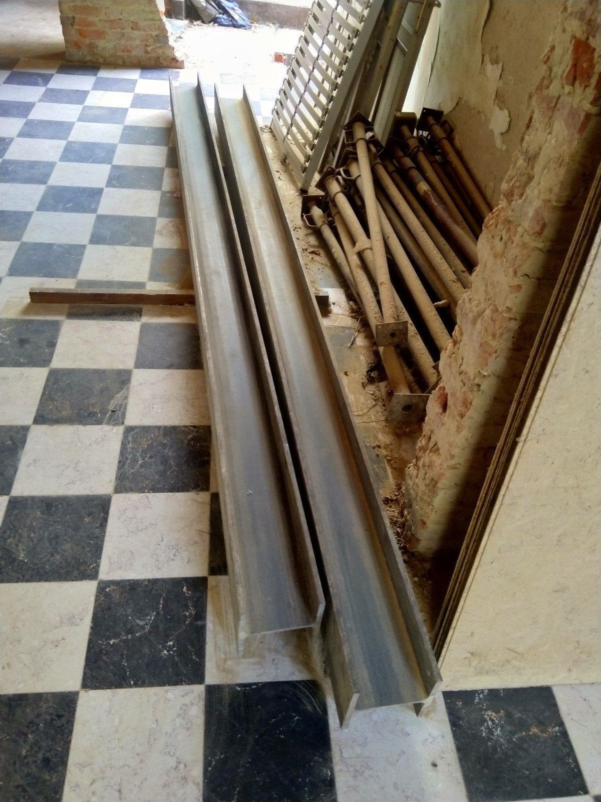 2 Poutrellen HEB 390cm, Ophalen