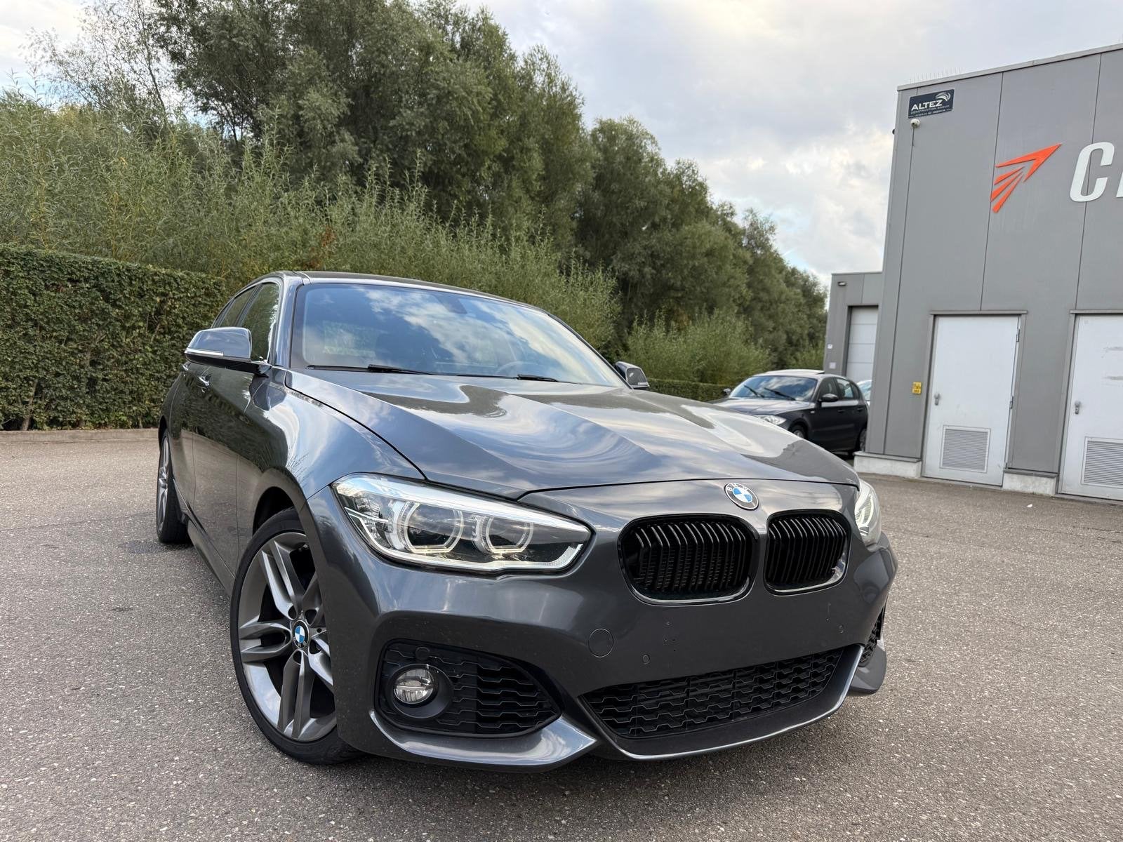 Bmw Serie 1, Autos, Cuir, Argent ou Gris, Achat, Euro 6
