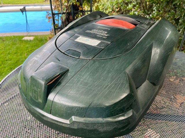 Husqvarna AC220, Jardin & Terrasse, Tondeuses robotisées, Enlèvement, Utilisé, 20 à 25 cm