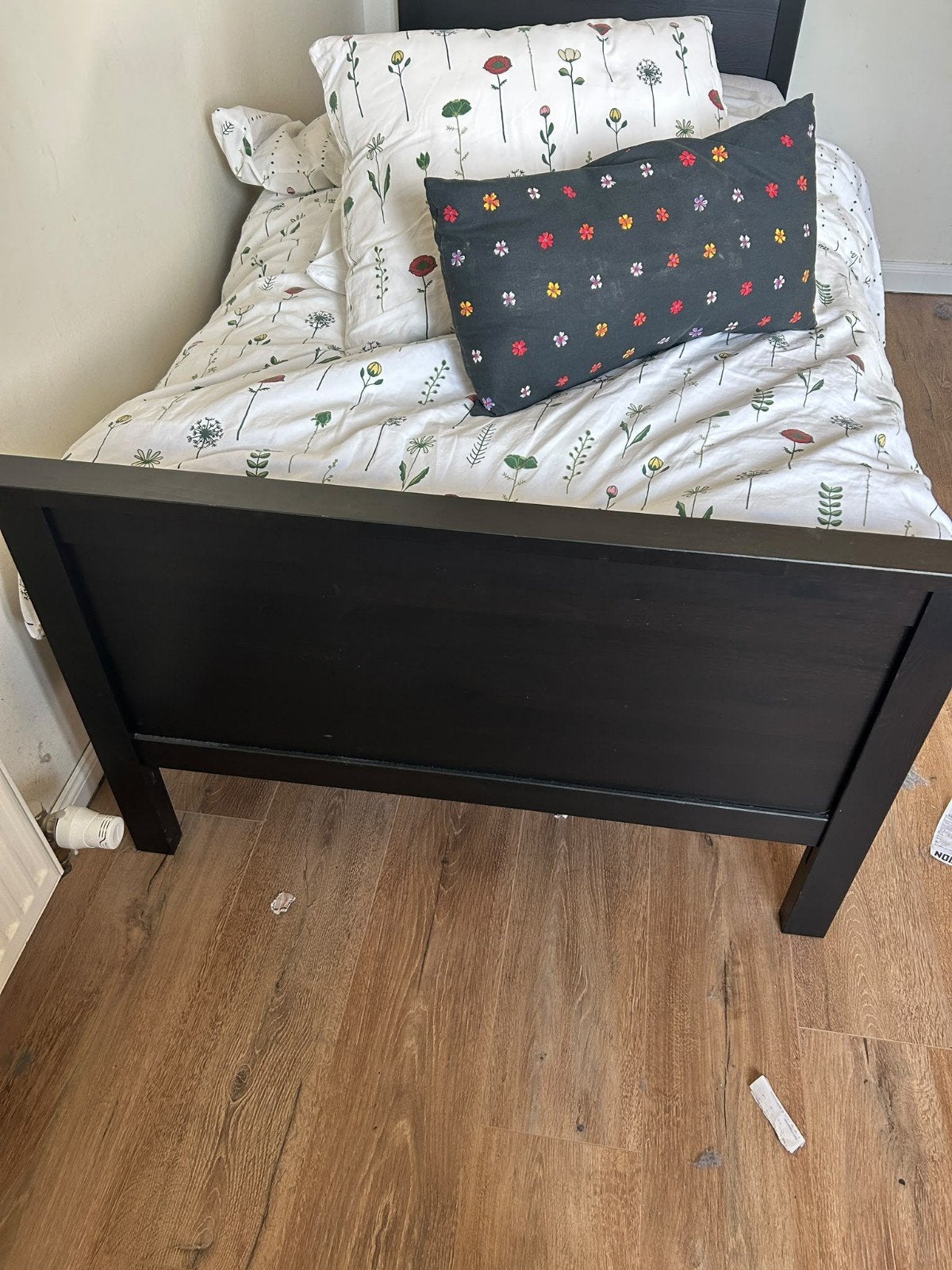 Zwart Ikea 1persoonsbed 90cm met matras., Enlèvement, Noir