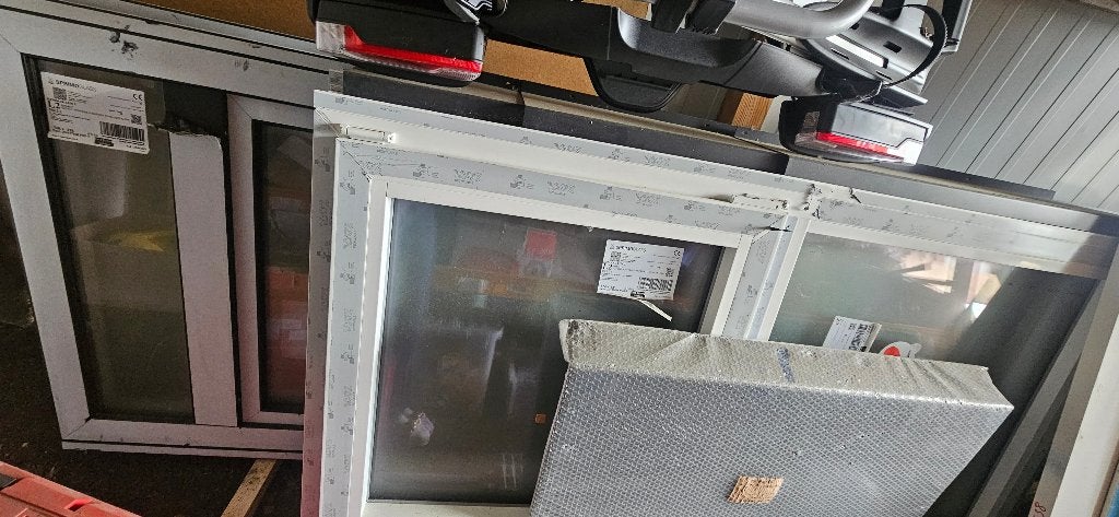 Châssis PVC neufs + porte d'entrée + 3 volets électriques, Bricolage & Construction, Enlèvement, Neuf, Fenêtre de façade ou Vitre