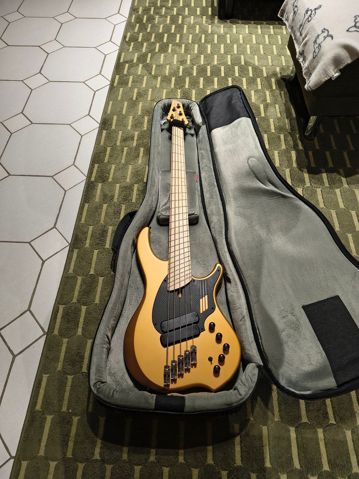 Dingwall NG2 5 snaar Matte Gold, Musique & Instruments, Enlèvement
