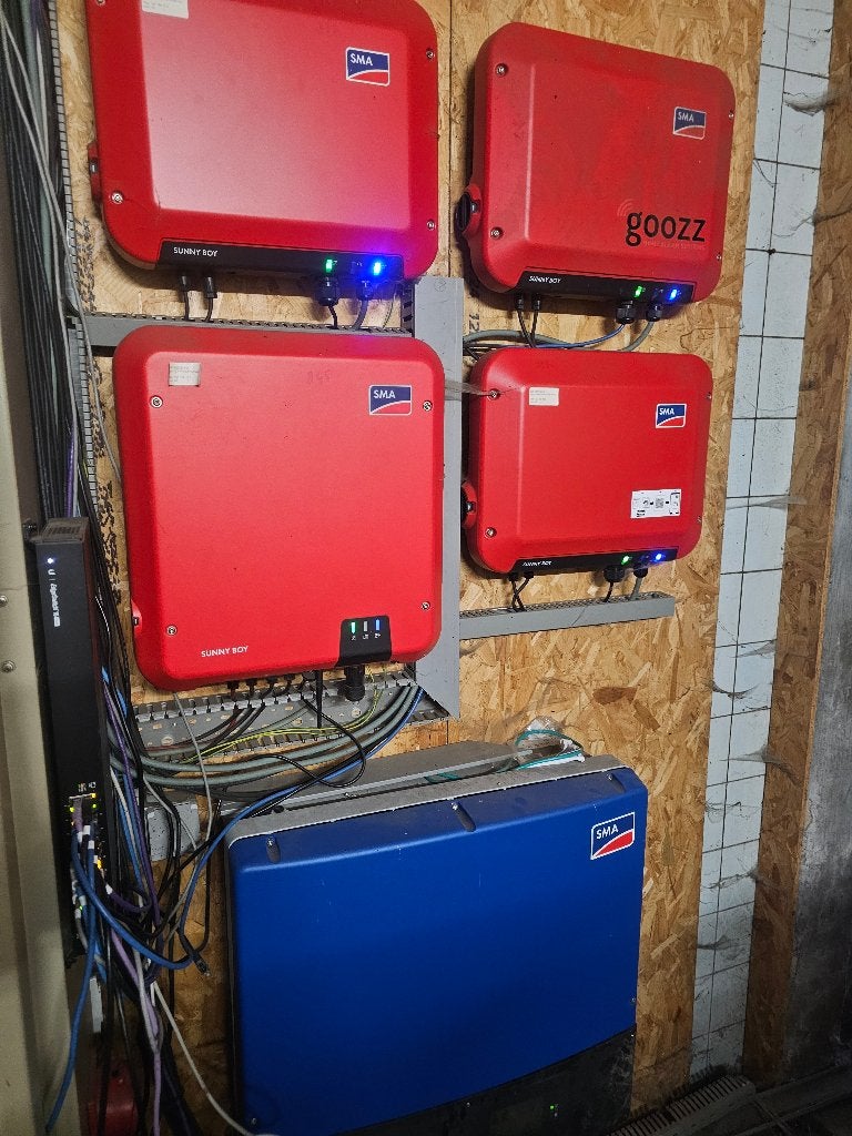 sma omvormers, Bricolage & Construction, Enlèvement, Utilisé, Autres types, Moins de 100 watts-crêtes