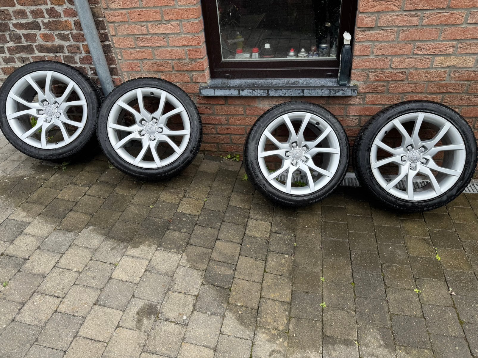 Kit hiver Audi A4, Auto-onderdelen, Banden en Velgen, Ophalen, 18 inch, Banden en Velgen, Winterbanden