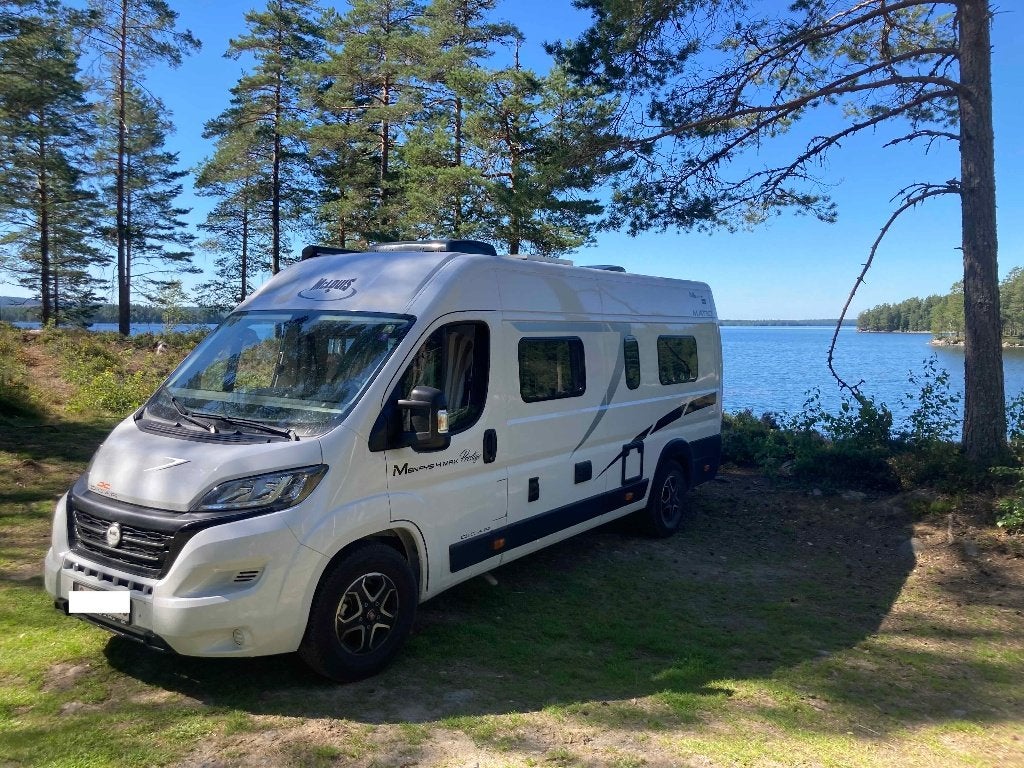 McLouis Menfys Maxi 4 Prestige Campervan (2022) - Automaat, Caravanes & Camping, Toilette à cassette, Fiat, Diesel, Automatique