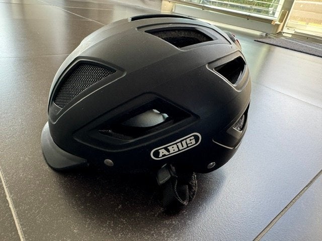 Fietshelm ABUS maat M, Fietsen en Brommers, Ophalen, Gebruikt, M, ABUS