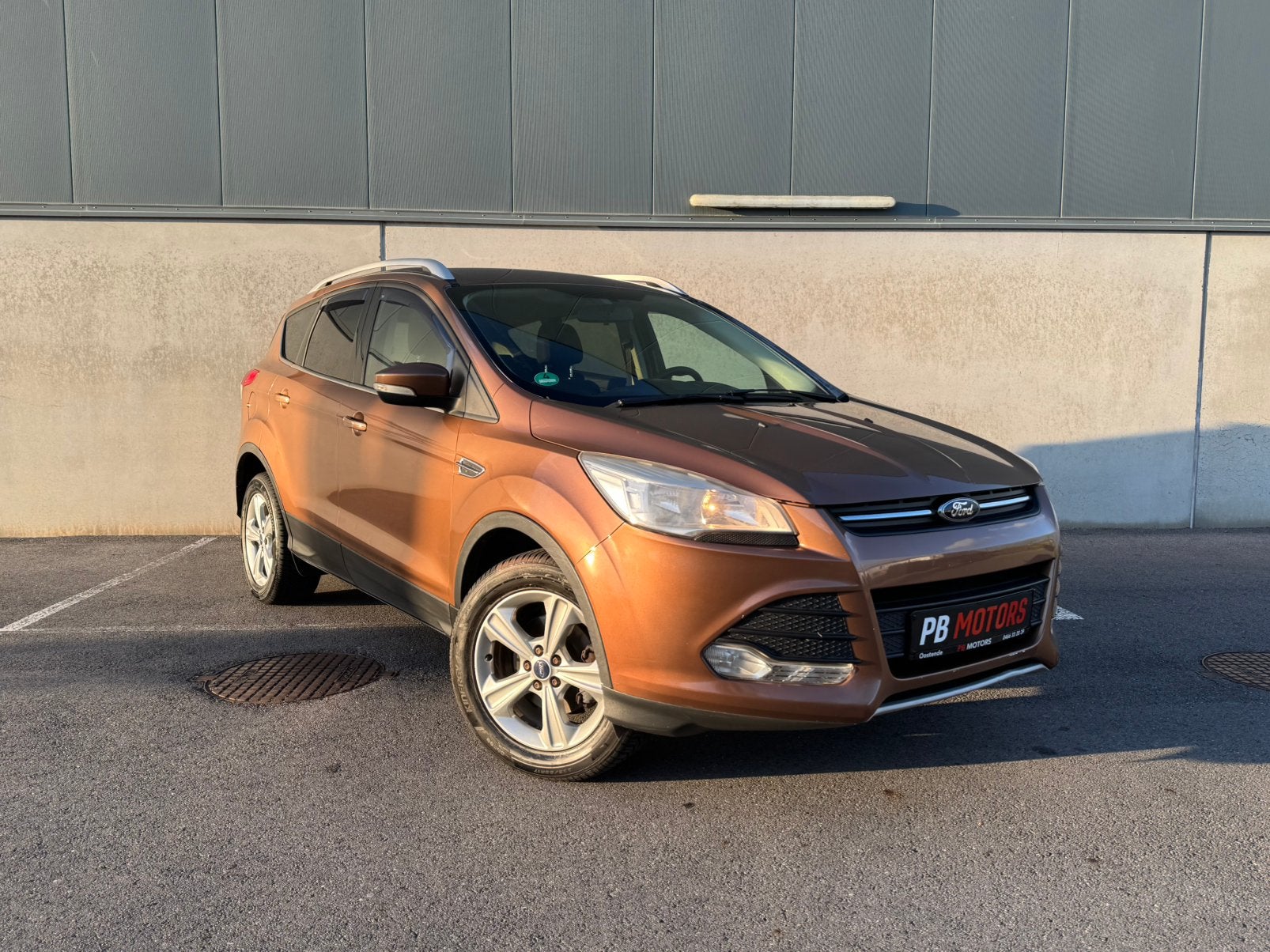 Ford kuga - 2014 - benzine 1.6 - 149 pk - 1 eigenaar - airco, Bluetooth, 110 kW, Bruin, 1600 cc