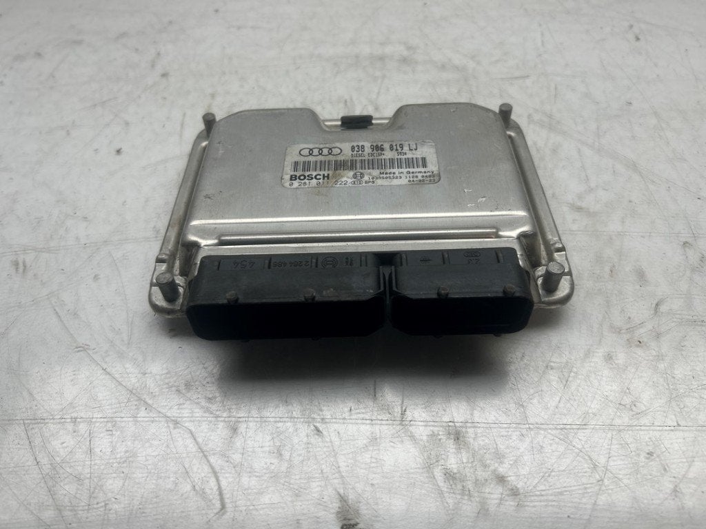 CALCULATEUR MOTEUR ECU Audi A4 Avant (B6) (|038906019LJ|), Robert Bosch AG, Audi, Utilisé, Robert-Bosch-Allee 1
74232  Abstatt, DE