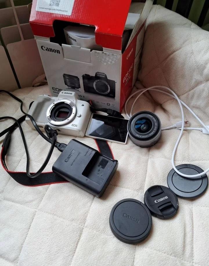Kit Canon EOS M50 Mark II, TV, Hi-fi & Vidéo, Appareils photo numériques, Enlèvement ou Envoi, Canon, Compact, Comme neuf