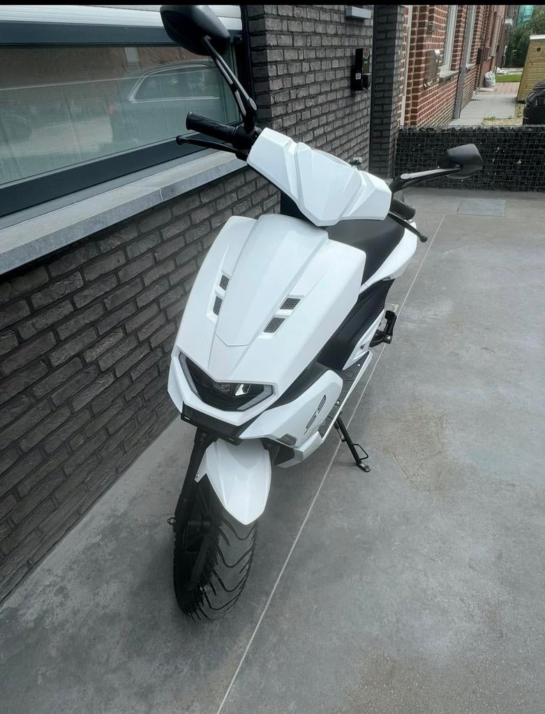 Scooter La Souris 100% elektrische full optie Rijbewijs B, Motoren, Ophalen, 11 kW of minder