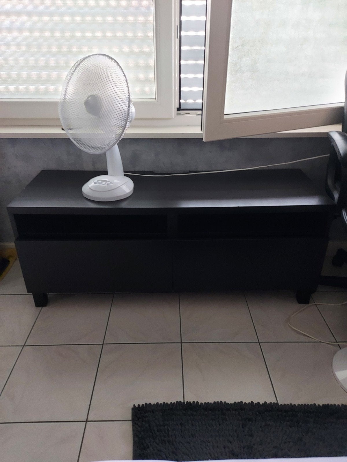 Tv kast met schuiven, Ophalen