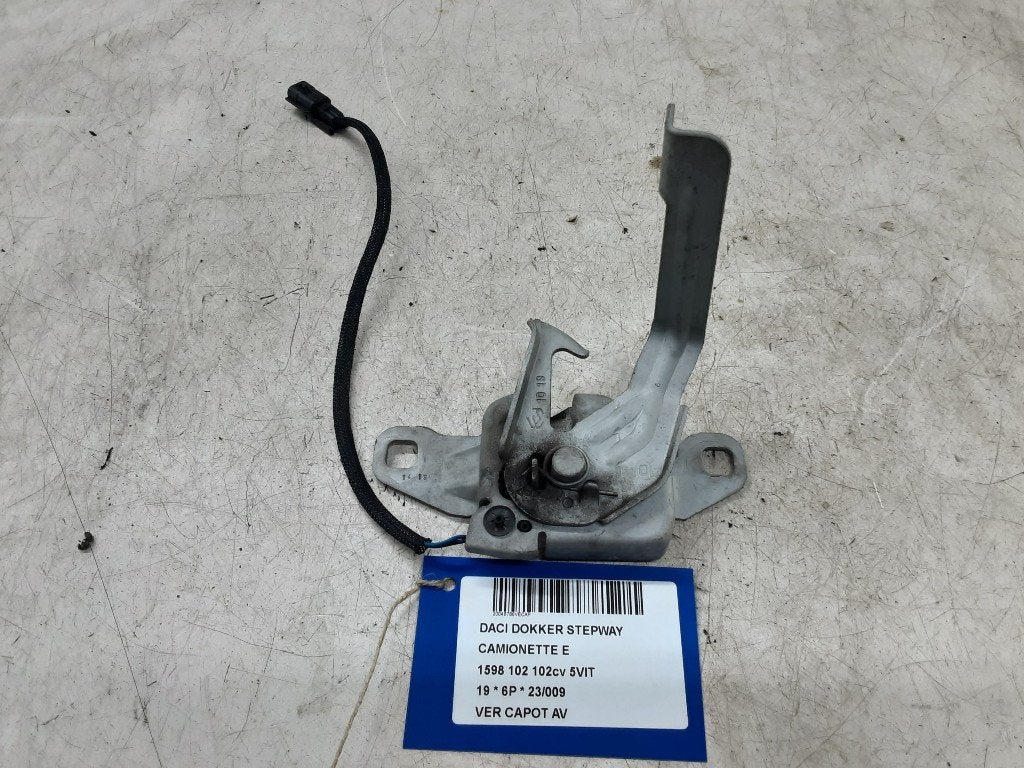 SERRURE CAPOT Dacia Dokker (0S) (01-2012/12-2021), Dacia, Renault Deutschland AG, Utilisé, Peter-Huppertz-Straße 5
51063  Köln, DE