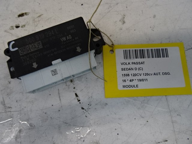UNITE ELECTRONIQUE Volkswagen Passat (3G2) (5Q0919294L), Utilisé, Volkswagen