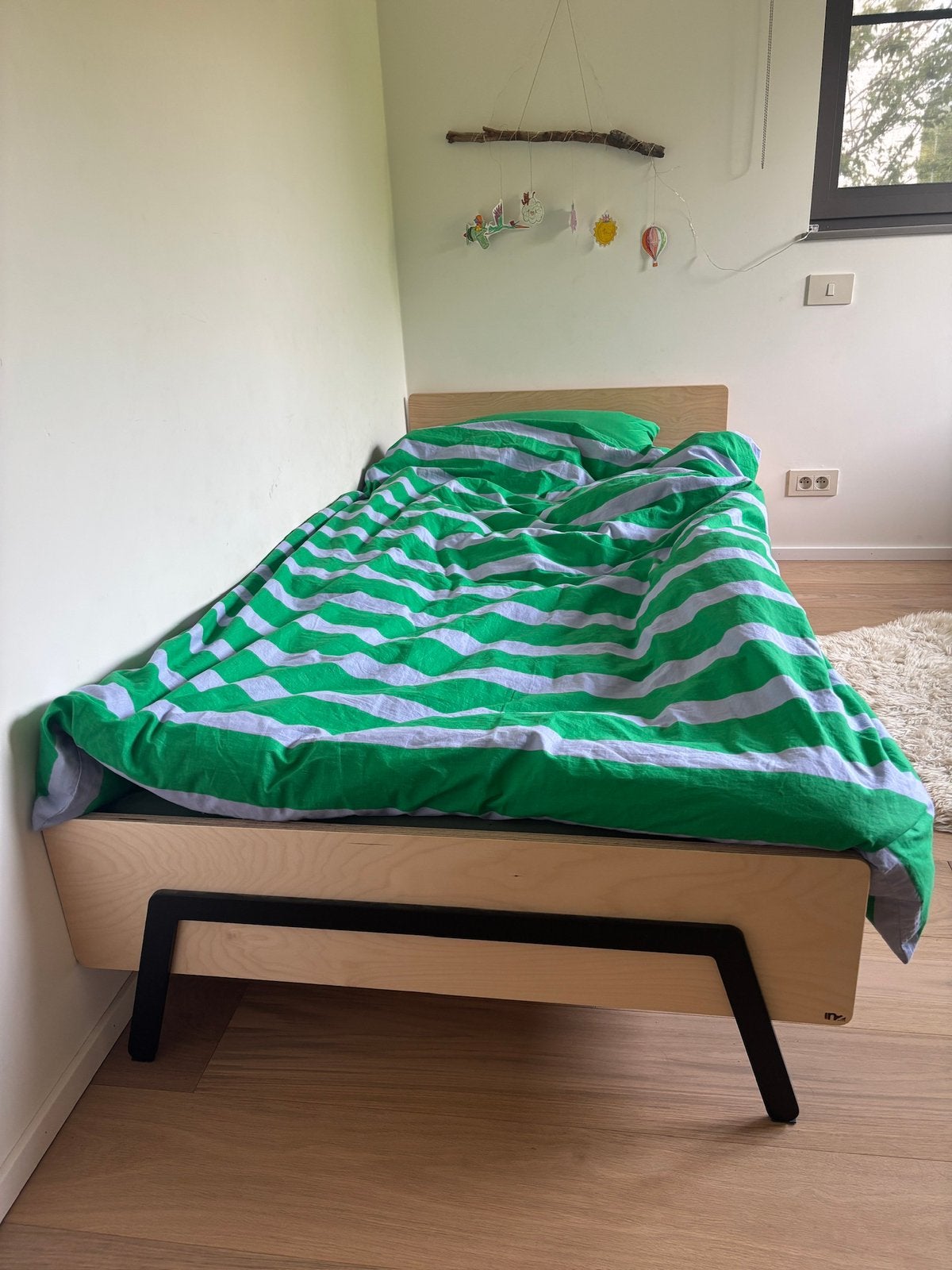 Kinderbed hout / staal in prima staat, Huis en Inrichting, Ophalen, Zo goed als nieuw, Hout