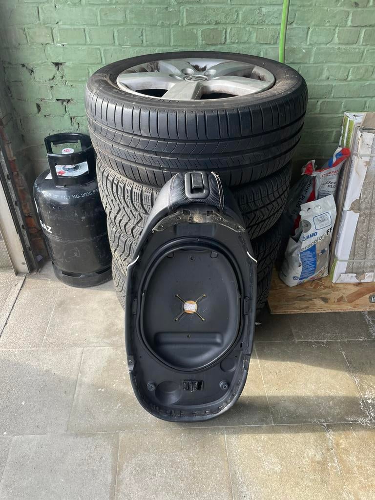 Vespa zadel, Enlèvement