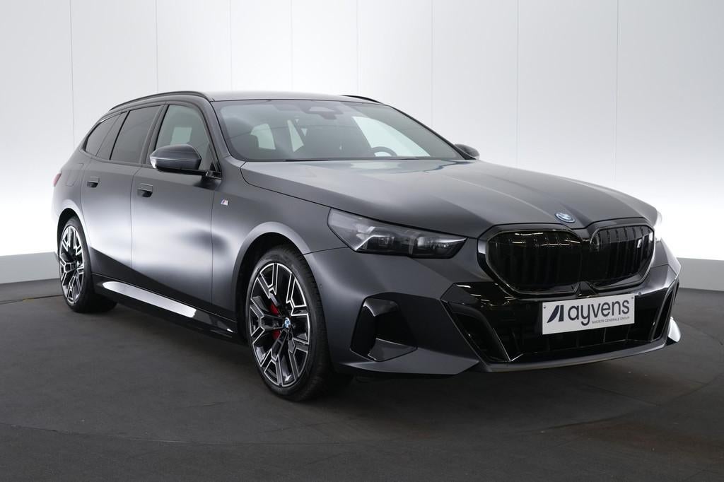 (2HBF885) BMW I5 TOURING, Auto's, BMW, Automaat, 81 kWh, Gebruikt, Parkeersensor