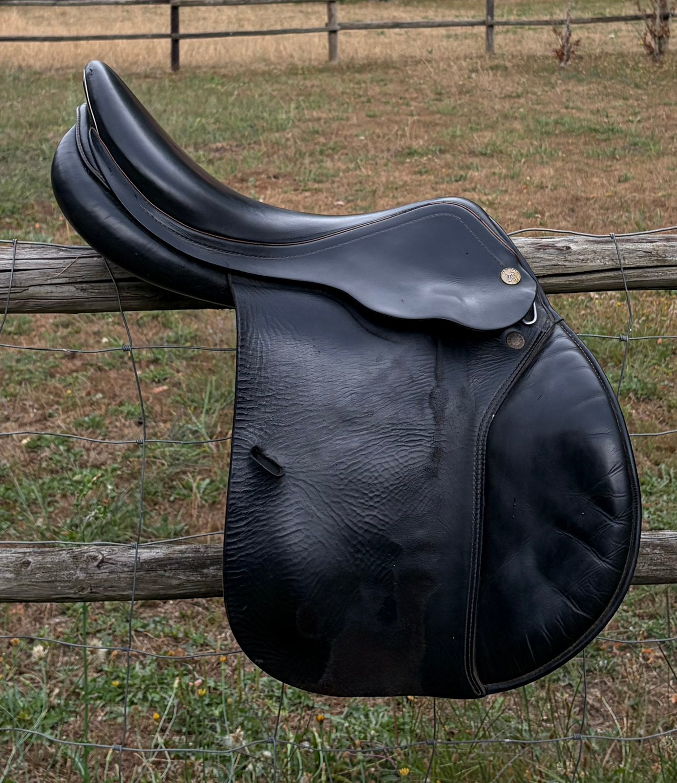 Prestige springzadel, Dieren en Toebehoren, Ophalen, M (17 inch), Prestige, Springen