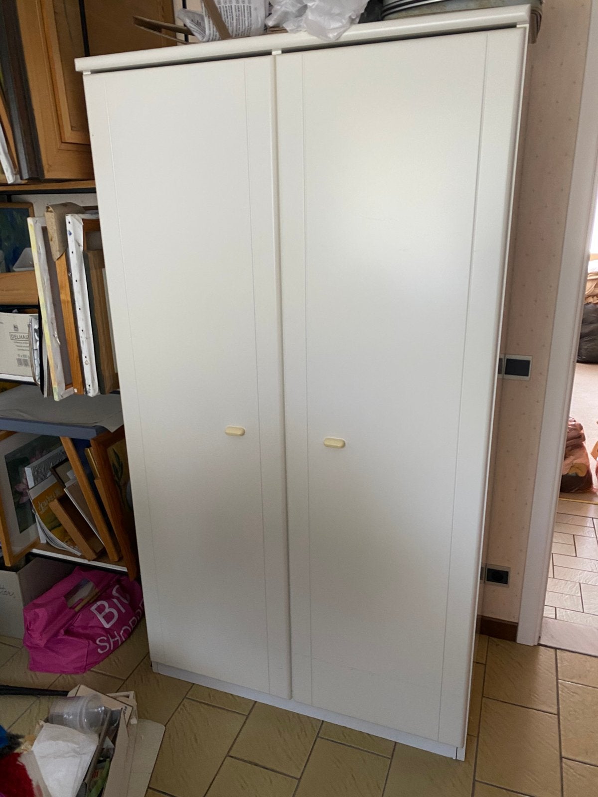Witte kast, Huis en Inrichting, Kasten | Roldeurkasten en Archiefkasten, Ophalen, 100 tot 150 cm, Meerdere deuren, Zo goed als nieuw
