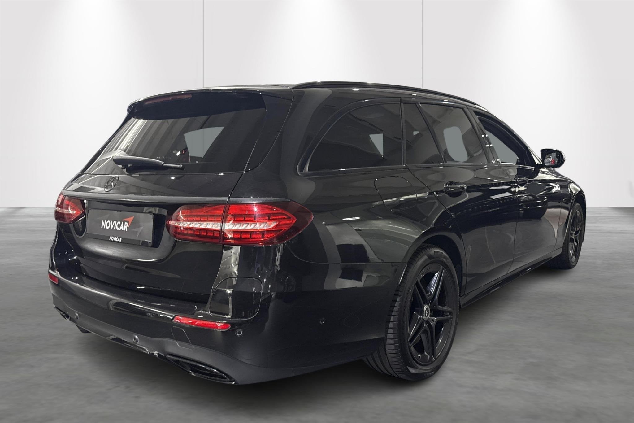 Mercedes-Benz E-Klasse Break E 300de *BURMESTER AMG LINE PRE, Auto's, Mercedes-Benz, Automaat, Gebruikt, Zwart, 4 cilinders