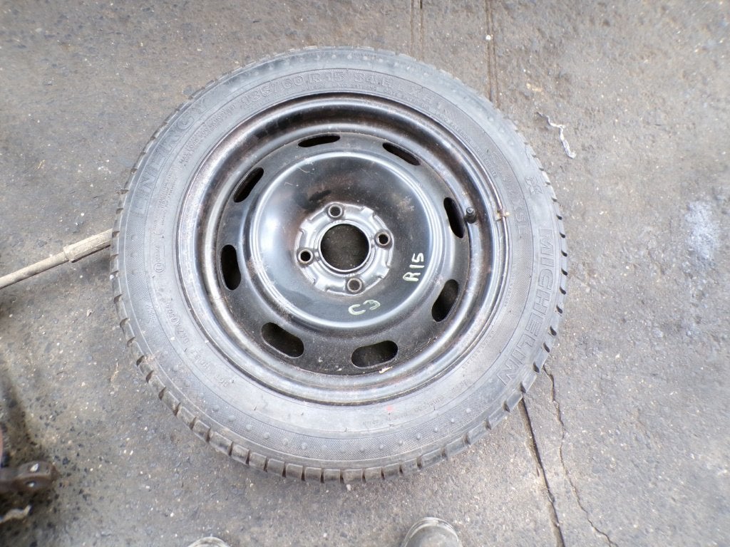 Roue Citroen C3 2 2009-2013 185/60r15 84h LP/15509, Ophalen, Gebruikt