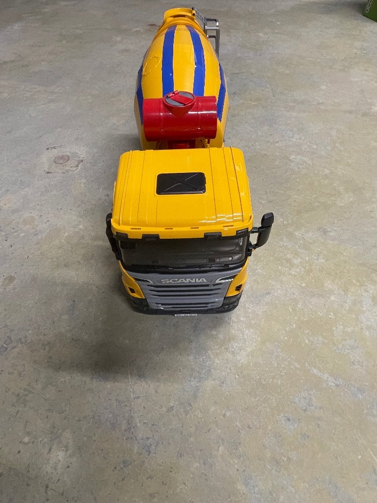 Bruder betonmixer, Ophalen, Gebruikt